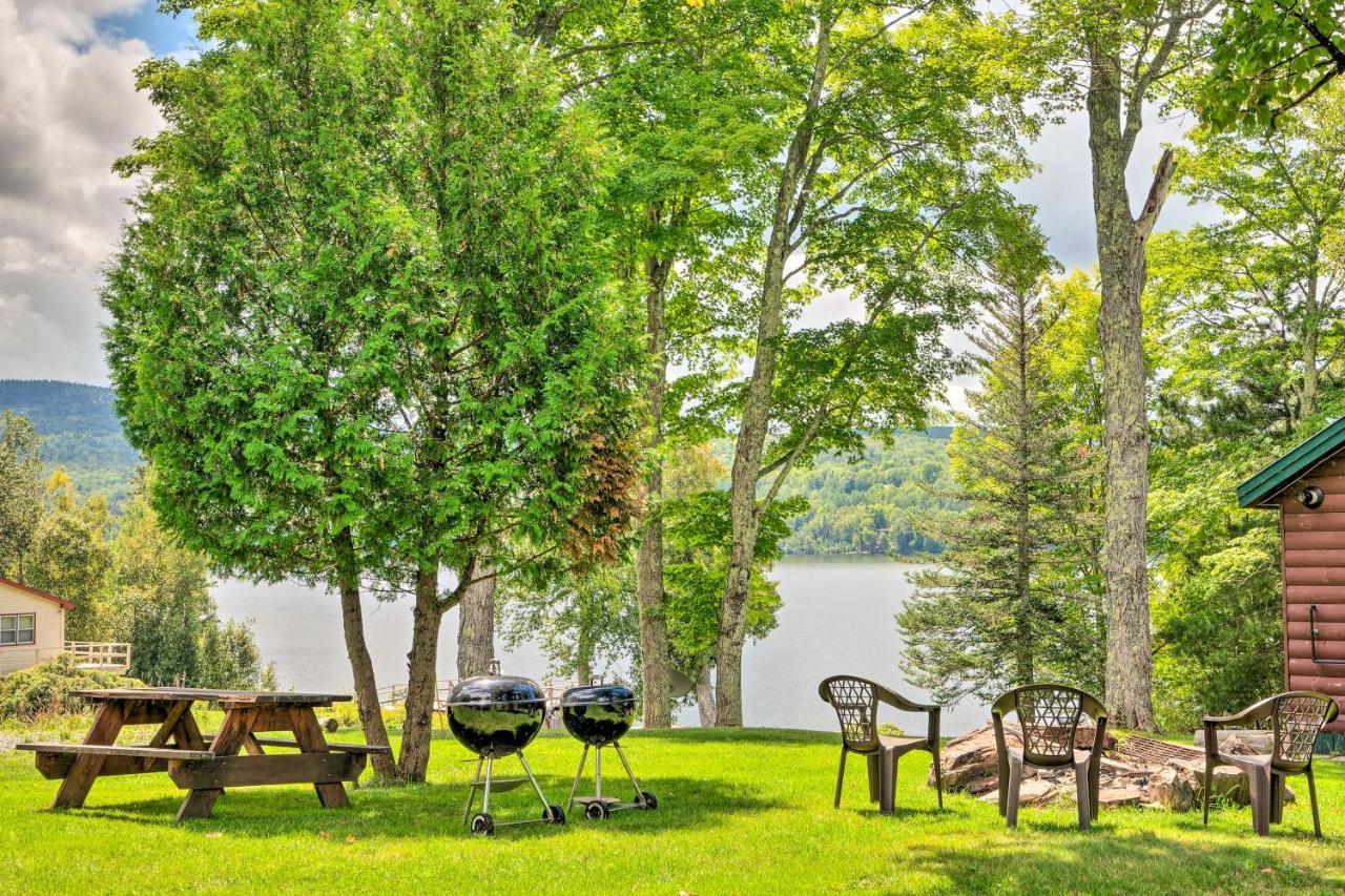 Rustic Cabin Retreat On Rangeley Lake! Zewnętrze zdjęcie