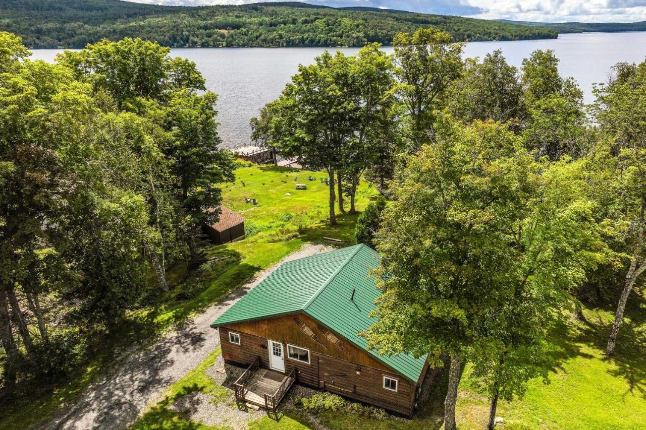 Rustic Cabin Retreat On Rangeley Lake! Zewnętrze zdjęcie