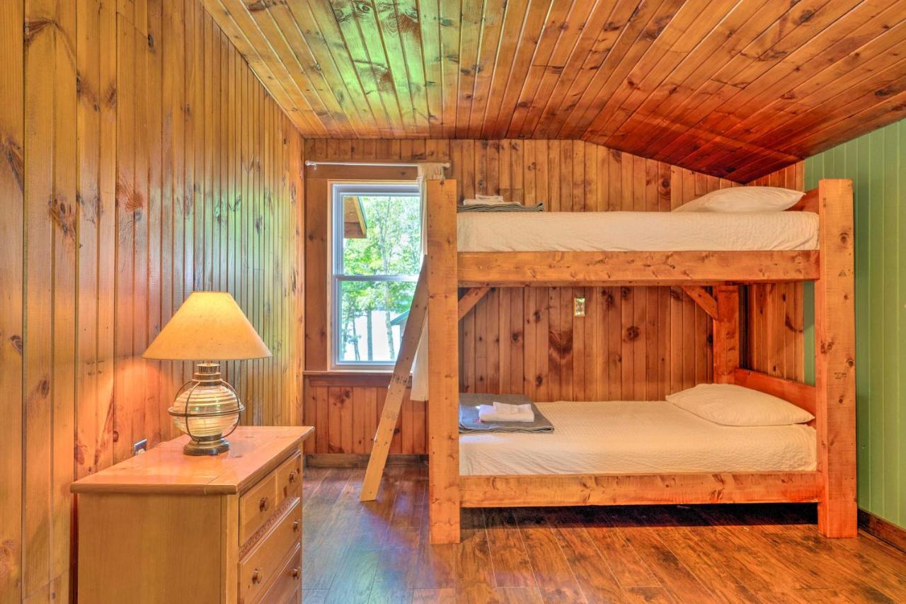 Rustic Cabin Retreat On Rangeley Lake! Zewnętrze zdjęcie