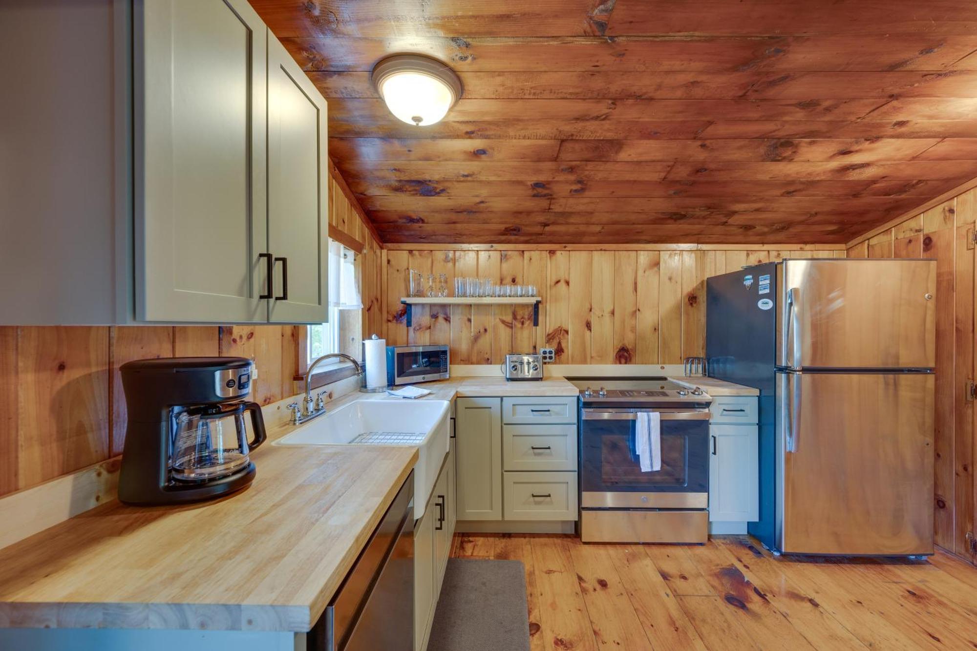 Rustic Cabin Retreat On Rangeley Lake! Zewnętrze zdjęcie